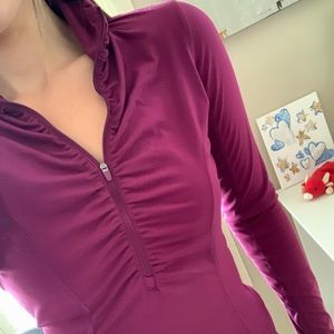 Fitted workout quarter zip